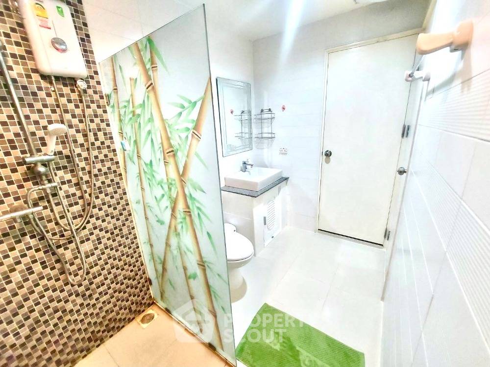 picture 2-BR Condo at The Iris near ARL Hua Mak (ID 878279) - 11/13