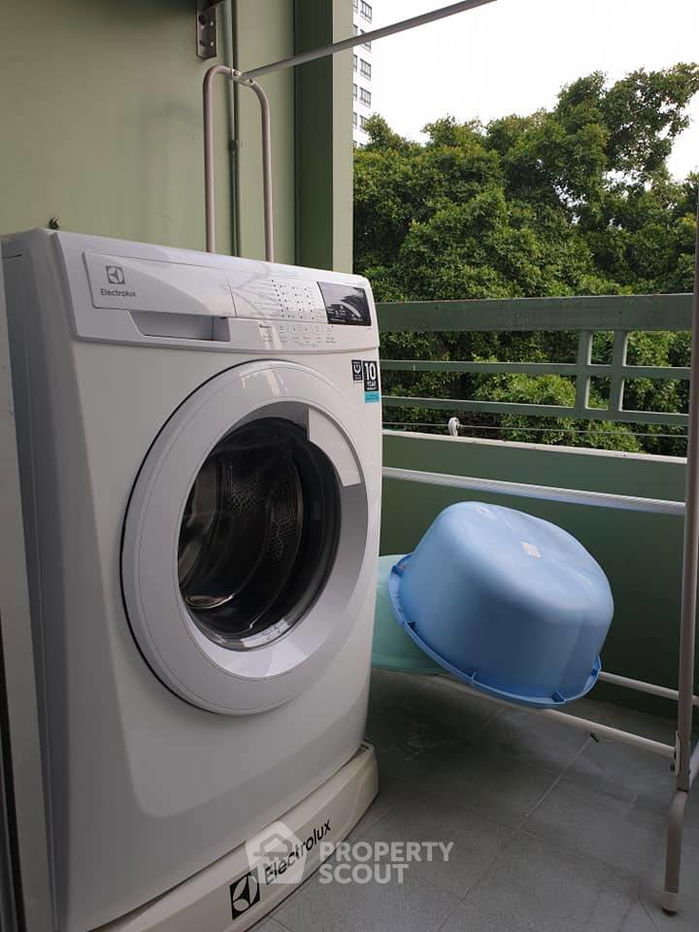 picture 2-BR Condo at Lumpini Center Sukhumvit 77 near BTS On Nut (ID 6897) - 8/8