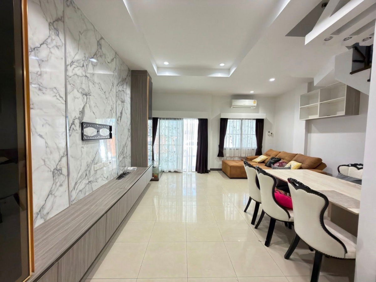รูป 🏡 ให้เช่าทาวน์โฮม 4 ชั้น – พัฒนาการ 38 บ้านสวย เฟอร์นิเจอร์ครบ พร้อมเข้าอยู่ - รูปที่ 13/15