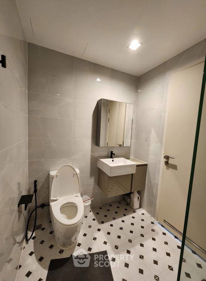 picture 2-BR Condo at The Room Sathorn-Taksin near BTS Pho Nimit (ID 2459194) - 11/21