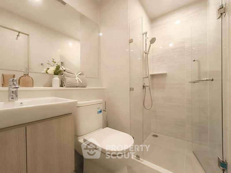 รูป คอนโด 1-ห้องนอน ที่ ไลฟ์ พระราม 4 - อโศก ใกล้ MRT ศูนย์การประชุมแห่งชาติสิริกิติ์ (ID 2387277) - รูปที่ 6/7