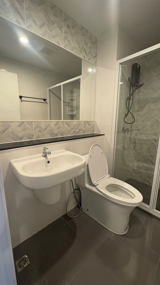 picture Condo regent home bangna for rent Tower D floor 23  - 7/8