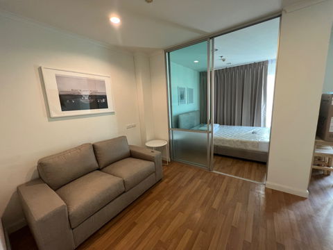 For rent 1 bedroom 20 floor 27 sqm 9000 baht 