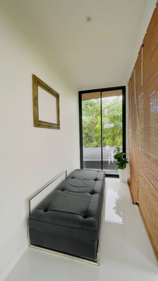 picture  Luxury house for rent with 4 bedrooms, 5 bathrooms, 1 kitchen, fully furnished with a private pool and large garden. - 15/23