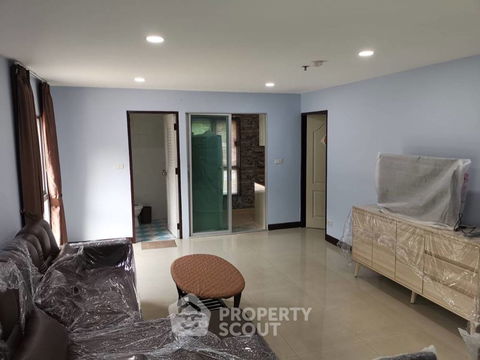 1-BR Condo at Regent Home 7 Sanphawut 2 - Sukhumvit near BTS Udom Suk (ID 761085)