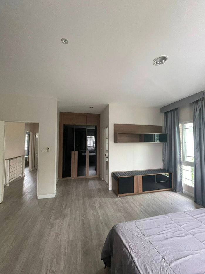 รูป HR3070ให้เช่าบ้านเดี่ยว 2 ชั้น เนื้อที่ 66 ตร.วา โครงการมัณทนา พระราม 9–ศรีนครินทร์ เฟอร์ครบ พร้อมอยู่ - รูปที่ 9/41