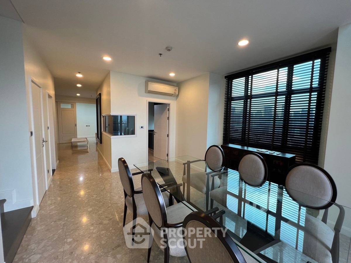 picture 3-BR Condo at The Crest Sukhumvit 34 near BTS Thong Lor (ID 1804635) - 4/36