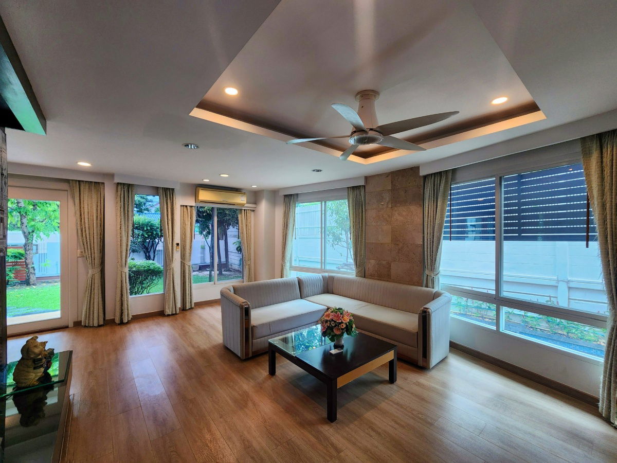 รูป HR3059ให้เช่าบ้านเดี่ยวหรู โครงการบ้านลาดพร้าว Exclusive and Residence ติดถนนเลียบด่วนเอกมัย- รามอินทราใกล้ห้าง เซ็นทรัล อีสวิล ใกล้ทางด่วน    - รูปที่ 51/51