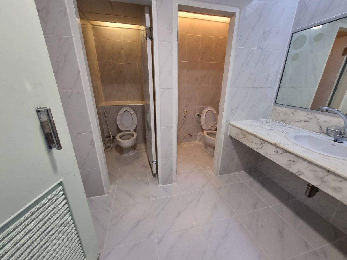 รูป ++ ออฟฟิศสำนักงานให้เช่า office for rent ตึกสินสาธรทาวเวอร์ ชั้น 12 ติดรถไฟฟ้า BTS ราคา 3x,xxx บาท ใกล้สาทร ตึกสูงดูดี ห้องว่างพร้อมเข้าอยู่ ++ - รูปที่ 23/27