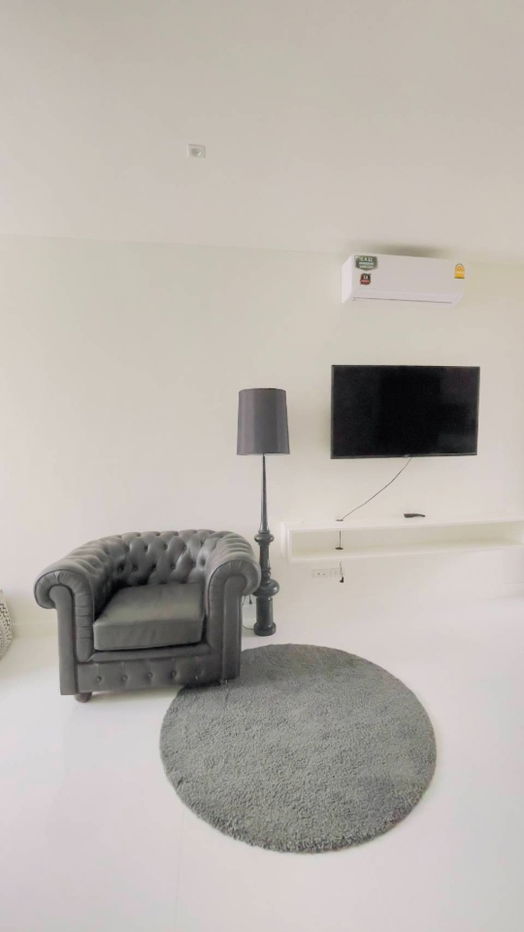 picture  Luxury house for rent with 4 bedrooms, 5 bathrooms, 1 kitchen, fully furnished with a private pool and large garden. - 18/23