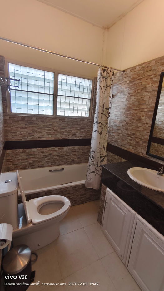 picture Single house for rent in the heart of the city, Ari, Phaya Thai area - 28/31