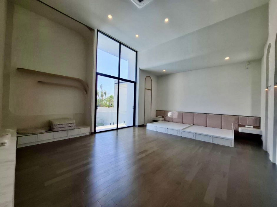 รูป ✨ ขายบ้านเดี่ยวหลังใหญ่ – The Master เอกมัย–รามอินทรา ที่ดิน 182 ตร.ว. | หลังมุม | ใกล้รถไฟฟ้าสายสีชมพู - รูปที่ 8/12