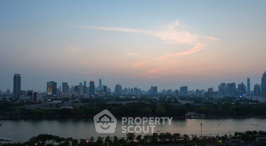 picture Spectacular High Rise 4-BR Penthouse near MRT Queen Sirikit National Convention Centre (ID 1286665) - 41/49