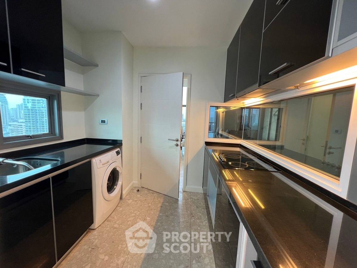 picture 3-BR Condo at The Crest Sukhumvit 34 near BTS Thong Lor (ID 1804635) - 24/36