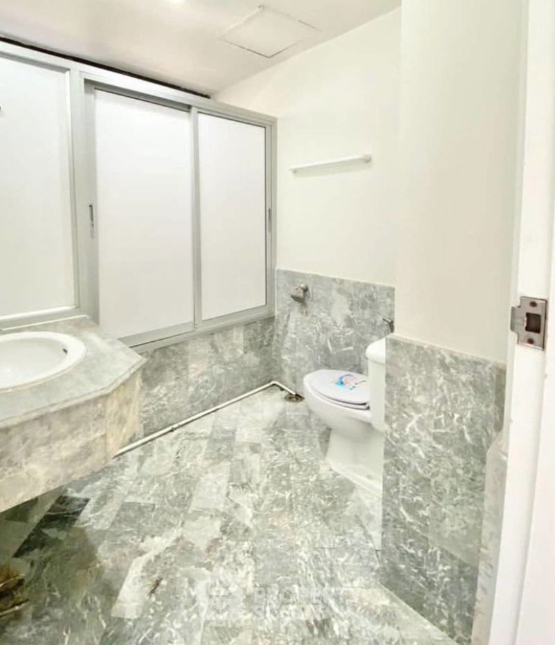 รูป คอนโด 2-ห้องนอน ที่ เดอะ วอเตอร์ฟอร์ด พาร์ค สุขุมวิท 53 คอนโดมิเนียม ใกล้ BTS ทองหล่อ (ID 2401587) - รูปที่ 5/8