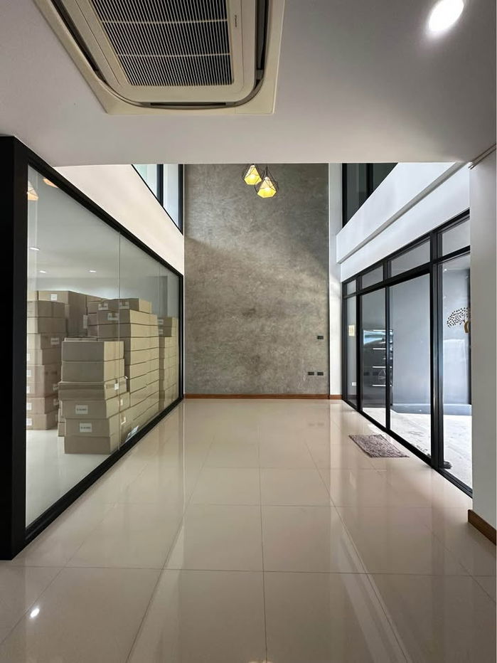 รูป HR3061ให้เช่าHome Office 3 ชั้น หมู่บ้าน Haus 35 ซอยแจ้งวัฒนะ 35 พร้อมเข้าอยู่ เหมาะทำเป็นโฮมออฟฟิศ - รูปที่ 11/36
