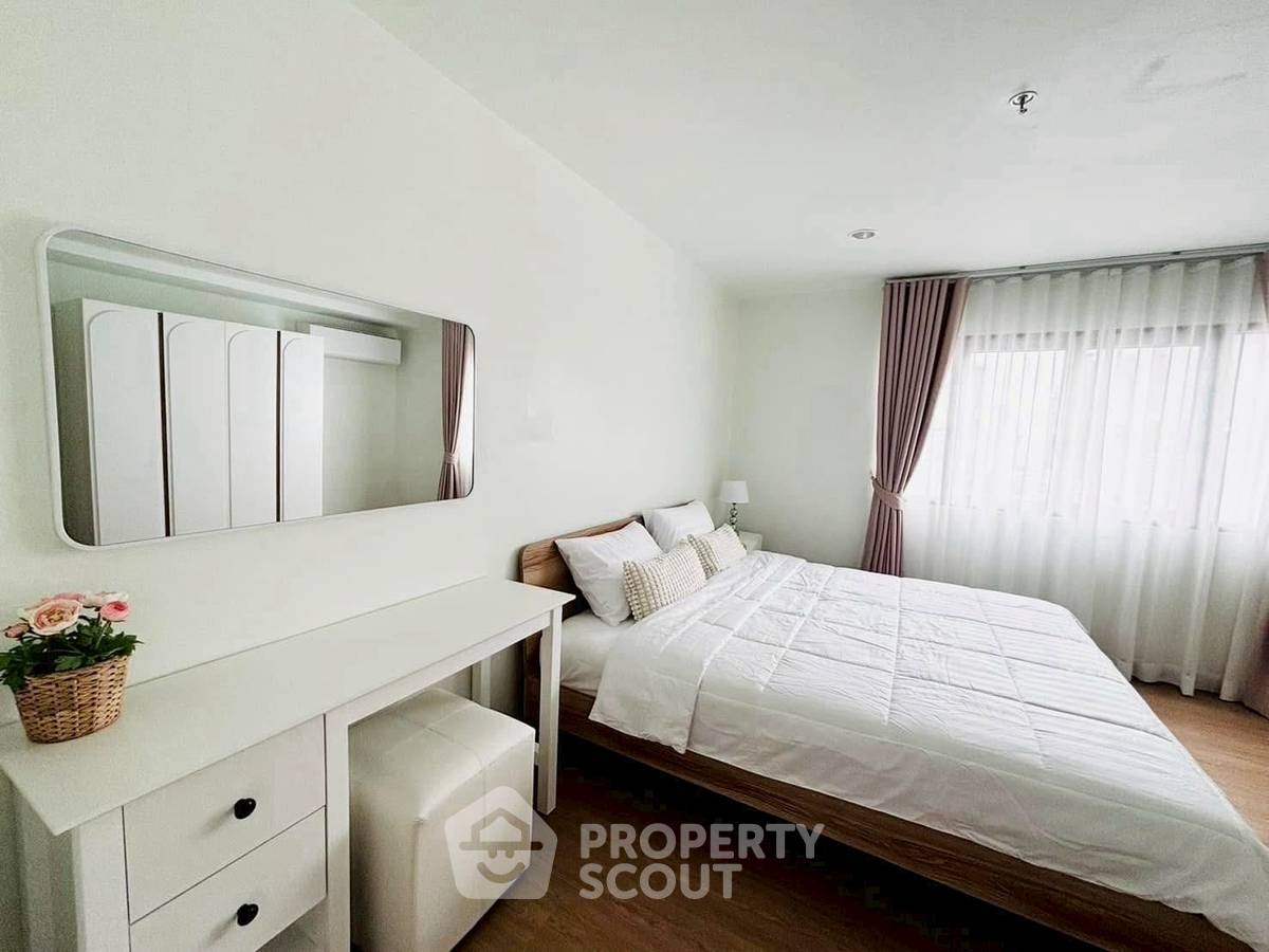 รูป คอนโด 2-ห้องนอน ที่ ท็อป วิว ทาวเวอร์ คอนโดมิเนียม ใกล้ BTS ทองหล่อ (ID 2368213) - รูปที่ 8/13