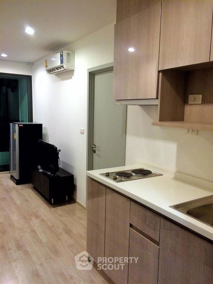 picture 1-BR Condo at Ideo Mobi Charan Interchange near MRT Fai Chai (ID 371787) - 1/3