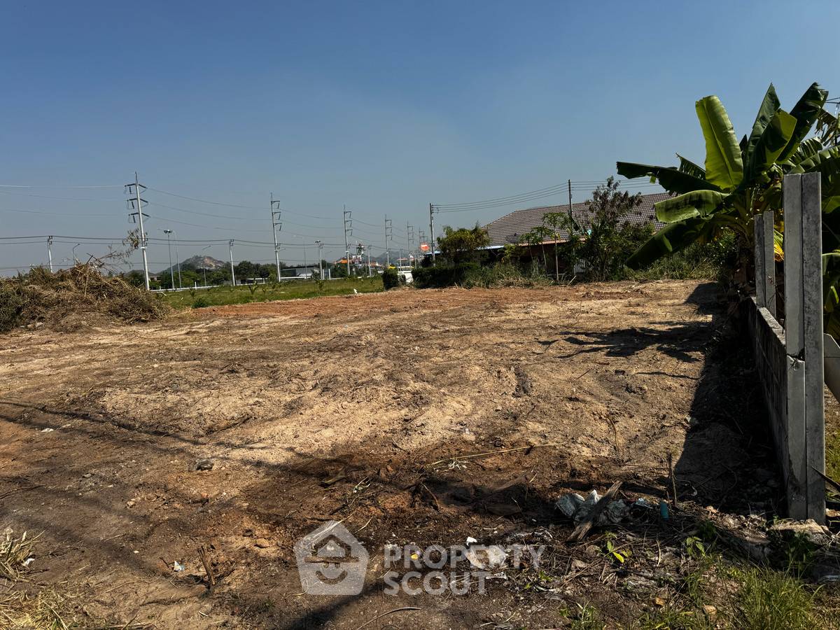 picture 200 m² Land for Sale in Mueang (ID 2461780) - 2/12