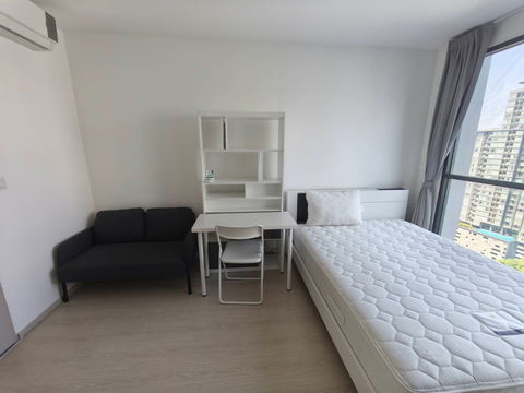 For rent: Ideo Mobi Sathorn, price 14,000 baht