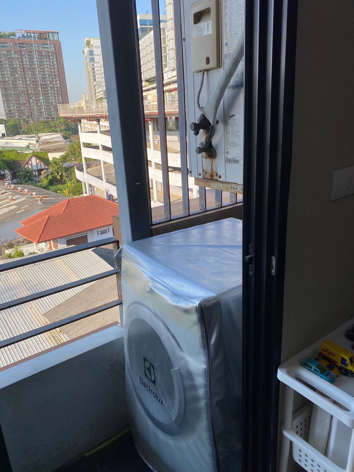 picture ❣️Ratchada 19~🌈 Condo for rent, next to MRT Ratchada, just 300 meters, 3-minute walk, 30 sq m. 🥳 Washing machine, TV, refrigerator, microwave 😁 - 5/7