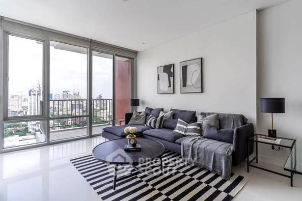 picture 2-BR Condo at Fullerton Sukhumvit near BTS Ekkamai (ID 2369470) - 3/33