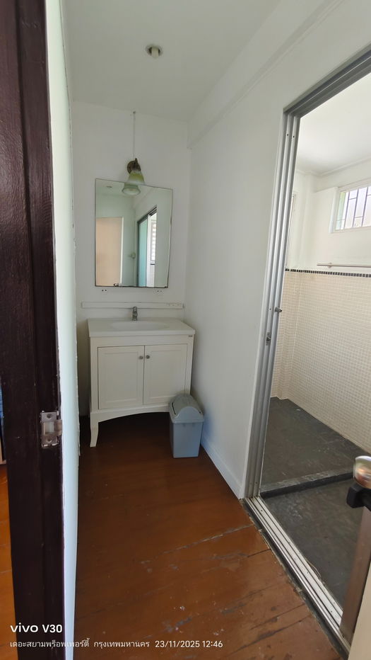 picture Single house for rent in the heart of the city, Ari, Phaya Thai area - 21/31