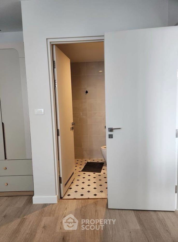 picture 2-BR Condo at The Room Sathorn-Taksin near BTS Pho Nimit (ID 2459194) - 17/21