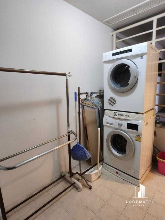 รูป PM031860✨Flash Deal ✨ The Empire Place Sathorn ( 3Bed 3Bath 130SQM.) แต่งครบพร้อมอยู่ !! เพียง 70,000 บาทต่อเดือน Tel.0981315848 @propmatch - รูปที่ 5/11