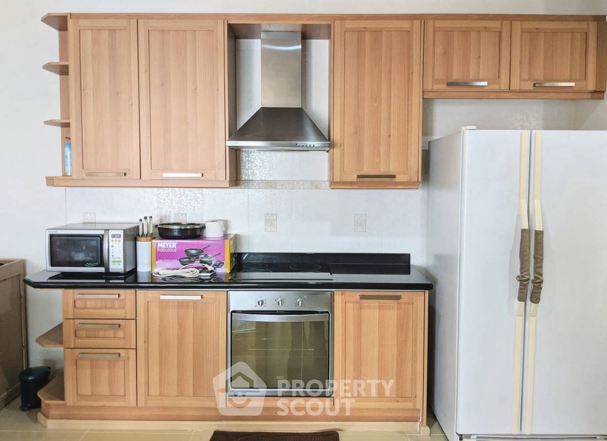 picture 2-BR Condo at The Madison near BTS Phrom Phong (ID 2457196) - 12/20