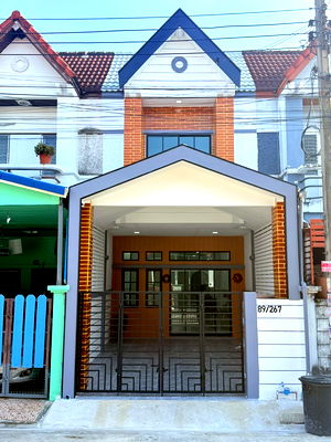 ทาวน์โฮม กรุงเทพมหานคร :  ทาวน์เฮาส์ 2 ชั้น รีโนเวทใหม่ ทำเลดี แถมเฟอร์นิเจอร์ครบครัน หมู่บ้าน มารวย2 ถนนพหลโยธิน54/1 สายไหม บางเขน