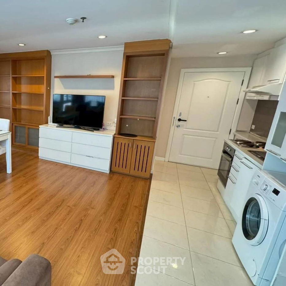 picture 2-BR Condo at Grand Park View Asoke near MRT Sukhumvit (ID 2400842) - 5/11