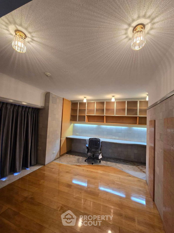 picture 2-BR Condo at Sithakarn Condominium near BTS Phloen Chit (ID 2461210) - 9/16