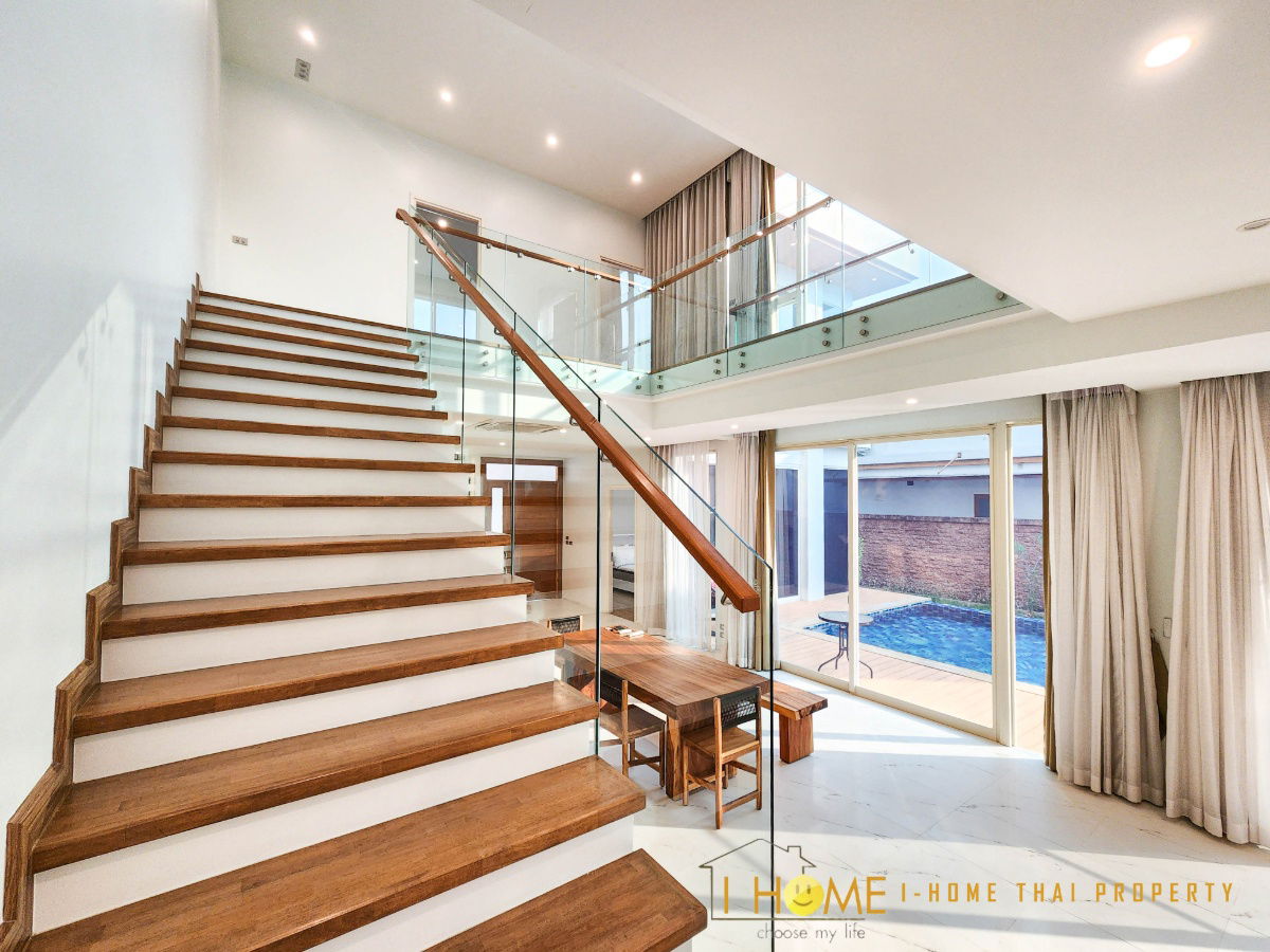 รูป ให้เช่า Pool Villa  2ชั้น  มี 4 ห้องนอน 5 ห้องน้ำ 1 ห้องครัว จอดรถได้ 2 คัน  - รูปที่ 25/50