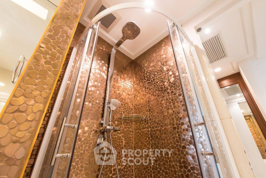 picture Spectacular High Rise 4-BR Penthouse near MRT Queen Sirikit National Convention Centre (ID 1286665) - 26/49