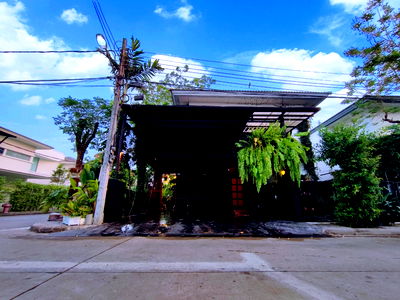 เช่าบ้านเดี่ยว ถนนเทพรักษ์ : เช่า บ้านเดียวหลังใหญ่ หัวมุม  NOBLE GEO วัชรพล เฟอร์ฯครบ