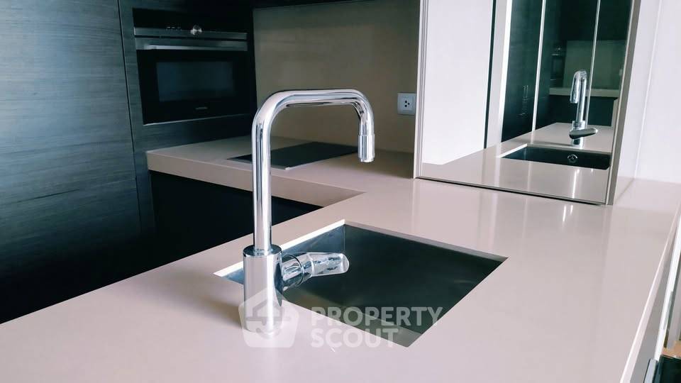 picture 1-BR Condo at Saladaeng One near MRT Si Lom (ID 2438914) - 8/13