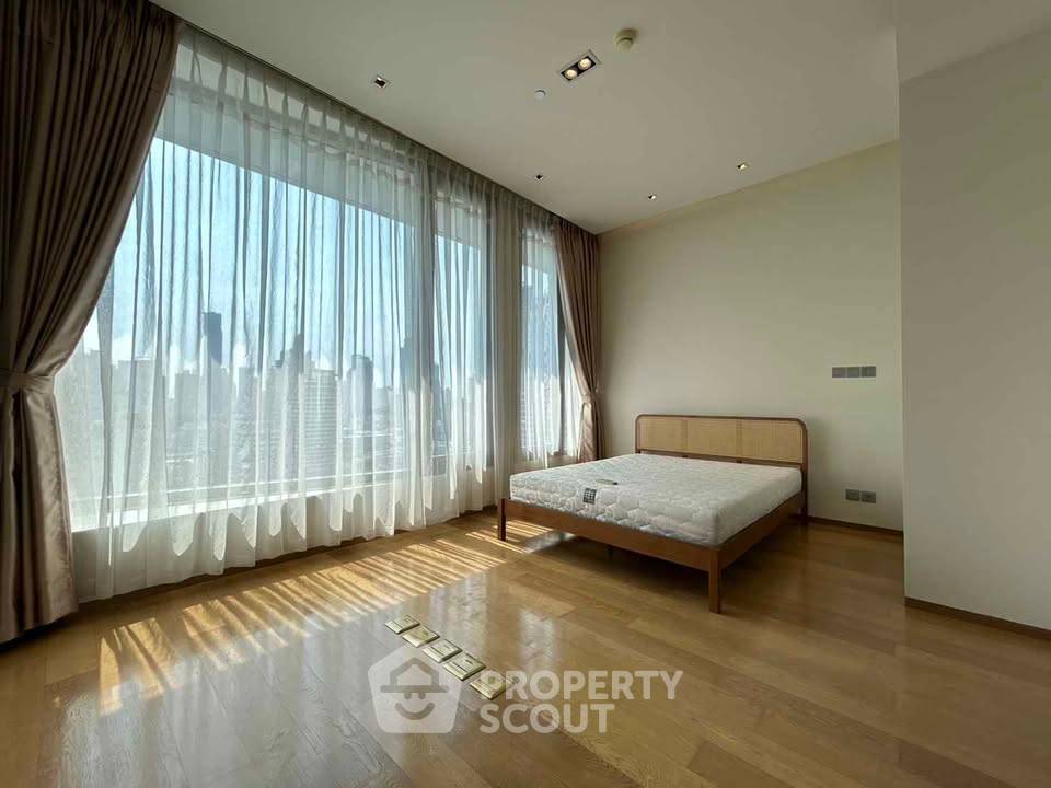 picture 2-BR Condo at Saladaeng One near MRT Si Lom (ID 2374443) - 7/11