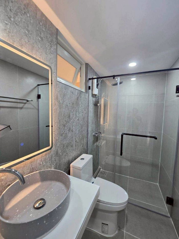 picture LTHC13677 – Townhome for Rent | in Sukhumvit 49 / Thonglor | 220 sqm | 4 Beds 3 Baths | Near BTS Thonglor | 85K/Month  - 4/9