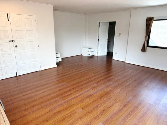 รูป [ให้เช่า] หมู่บ้าน นวธานี เรสซิเดนซ์ เสรีไทย / 3 ห้องนอน 3 ห้องน้ำ / 200 ตรว. 350 ตรม. **65,000** บ้านเดี่ยวหลังใหญ่ ใกล้ห้างแฟชั่นไอซ์แลนด์ - รูปที่ 5/15