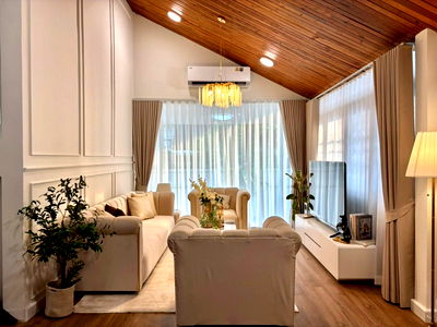 Houses for rent Bangkok : For rent, for rent, Pool Villa in the middle of Ratchada, cheap price, interested Line: @951qfbfi