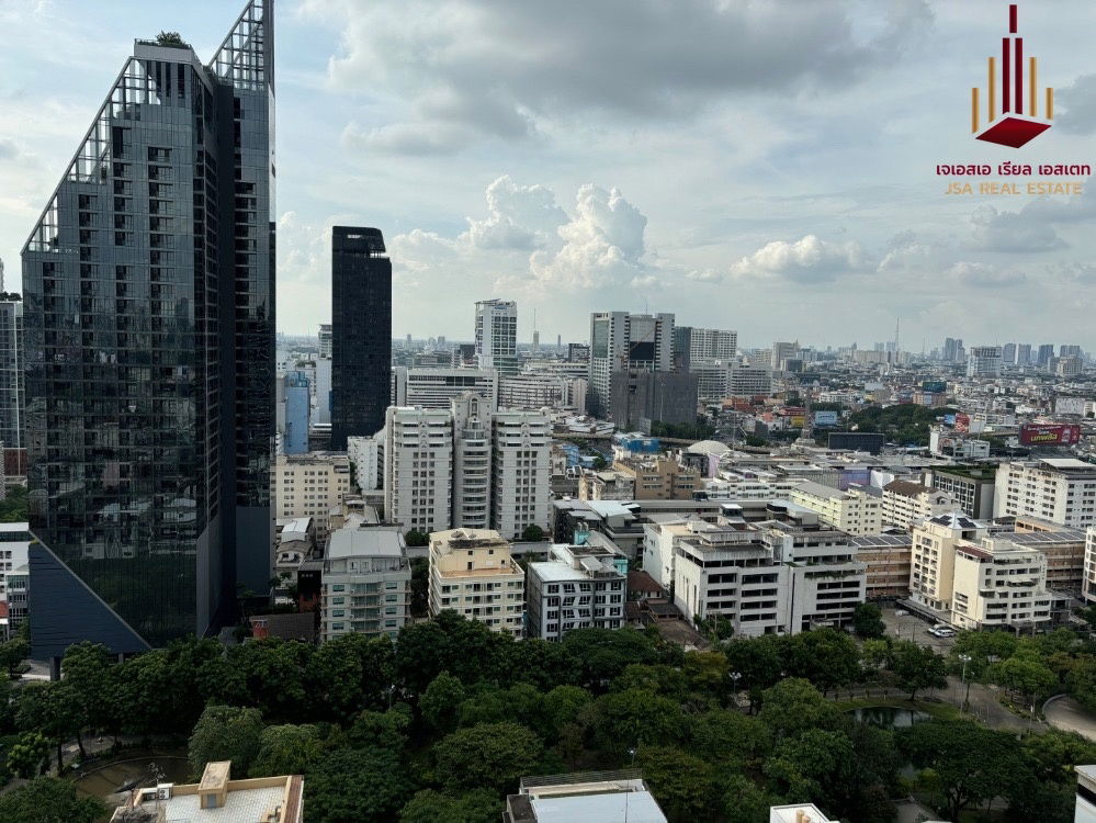 picture ✨ For Sale: The Complete Rajprarop Condo ✨   💰 Only 3,450,000 THB - 5/5