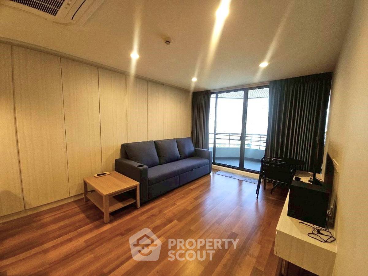 picture 1-BR Condo at Lake Avenue Sukhumvit 16 near BTS Asok (ID 2454300) - 2/14