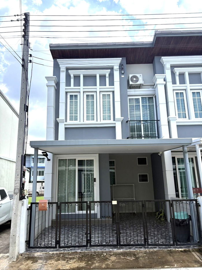 รูป ให้เช่าทาวน์โฮมสองชั้น  2 ห้องนอน 2 ห้องน้ำ 1 ห้องรับแขก 1 ห้องครัว   1  ที่จอดรถ - รูปที่ 1/16