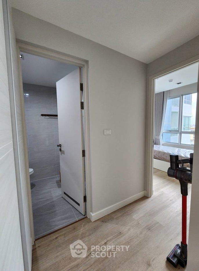 picture 2-BR Condo at The Room Sathorn-Taksin near BTS Pho Nimit (ID 2459194) - 8/21