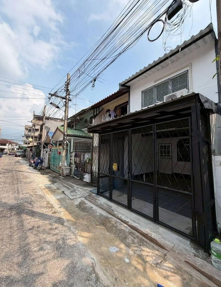 รูป T 1467 ให้เช่า ทาวน์เฮ้าส์ 2 ชั้น รีโนเวทใหม่ ม.พระปิ่น2 ซ.บรมราชชนนี70 บ้านสวย พร้อมอยู่ ราคา 8,000 บาท - รูปที่ 2/18