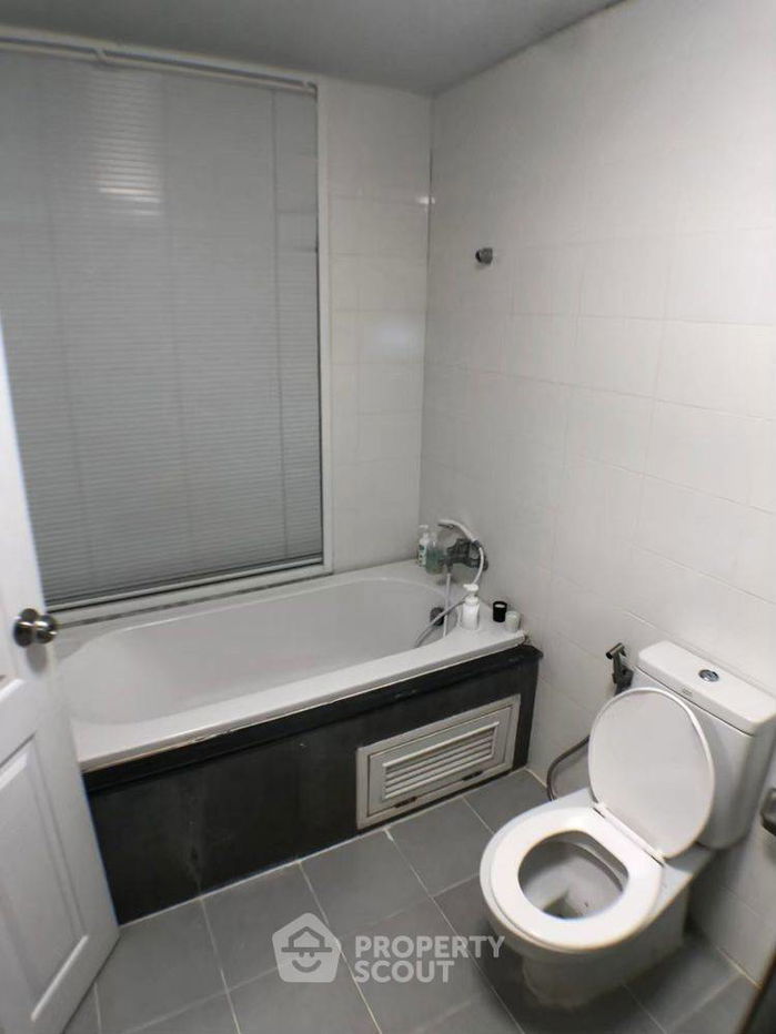 รูป ทาวน์เฮ้าส์ 3-ห้องนอน ใน จรเข้บัว (ID 2430904) - รูปที่ 5/6