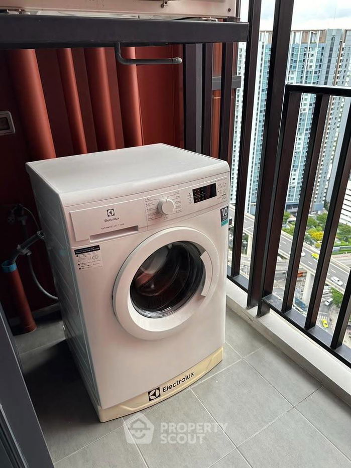 picture 1-BR Condo at The Base Garden Rama 9 near ARL Ramkhamhaeng (ID 1971841) - 3/10