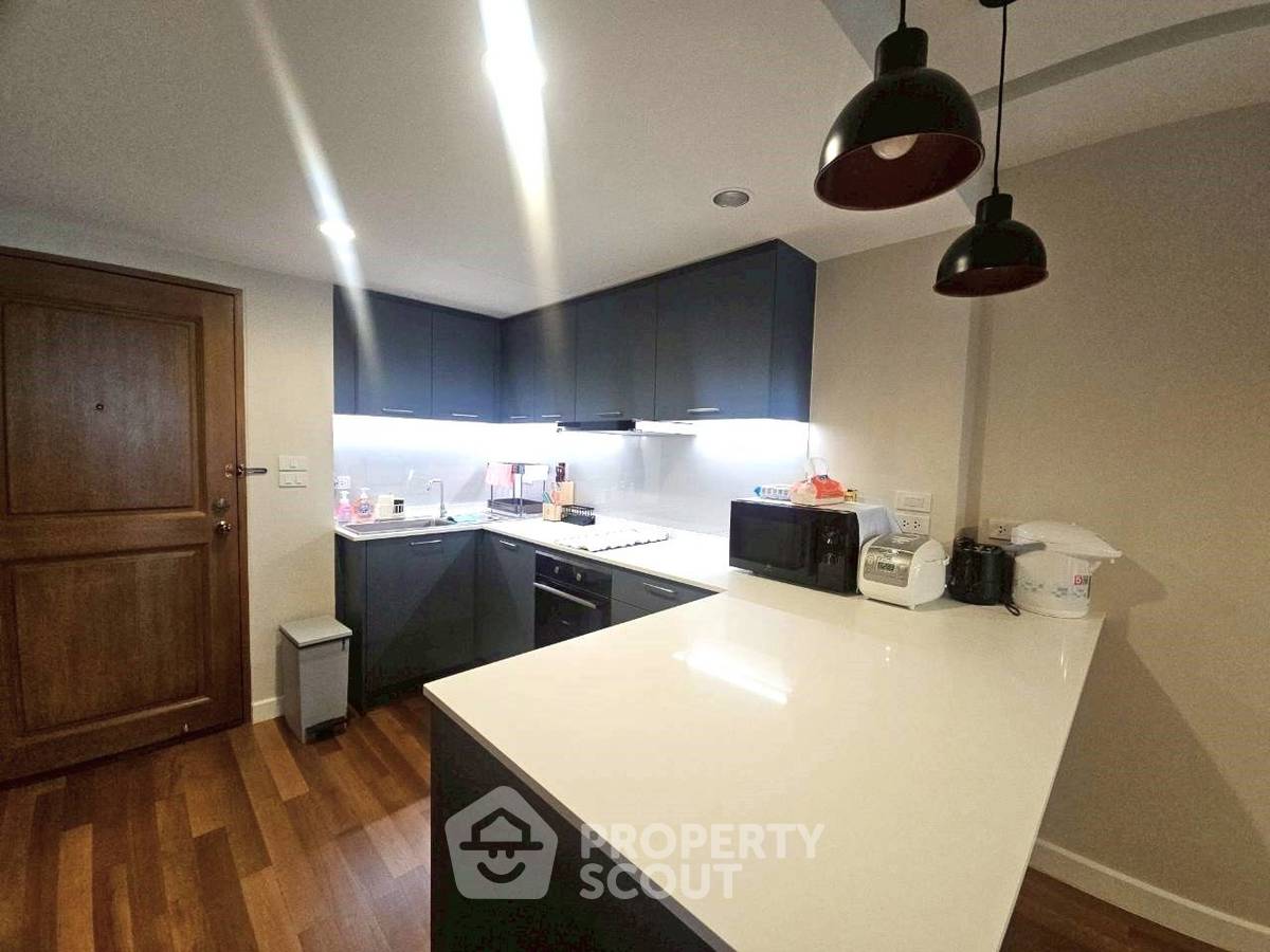 picture 1-BR Condo at Lake Avenue Sukhumvit 16 near BTS Asok (ID 2454300) - 10/14