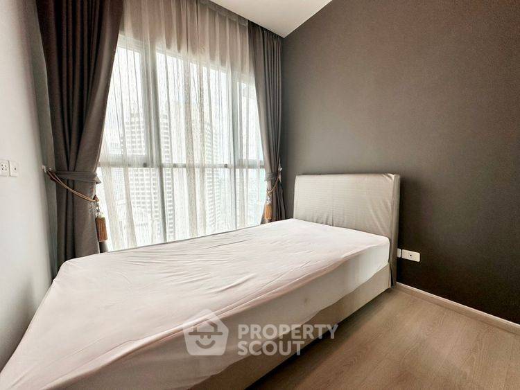 picture 2-BR Condo at Life Ratchadapisek near MRT Huai Khwang (ID 2447494) - 5/7